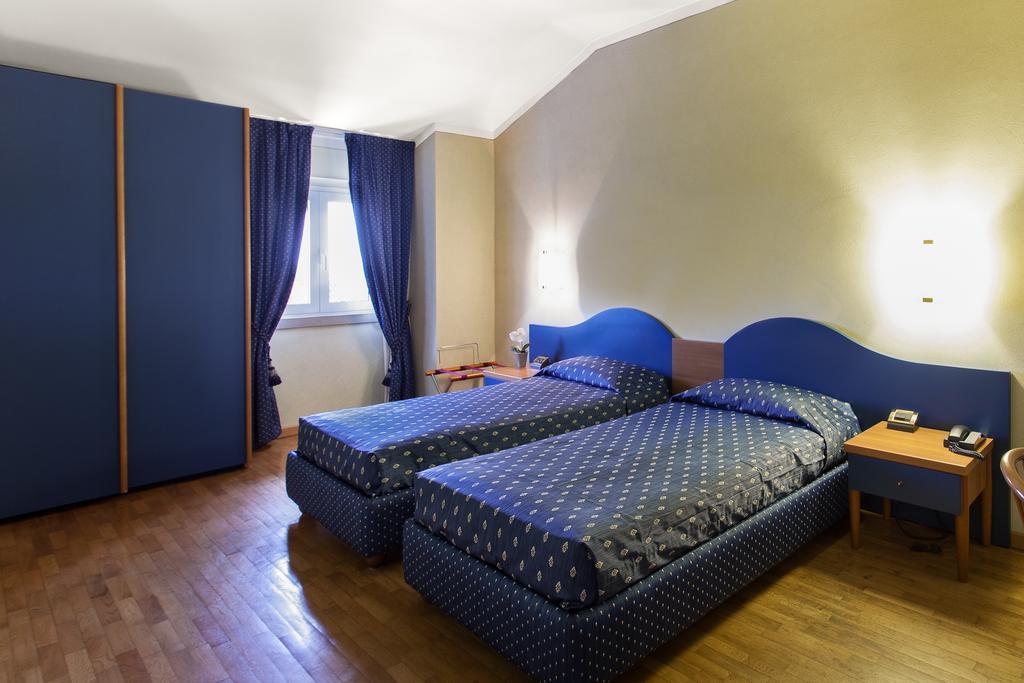 Hotel Gambara Szoba fotó