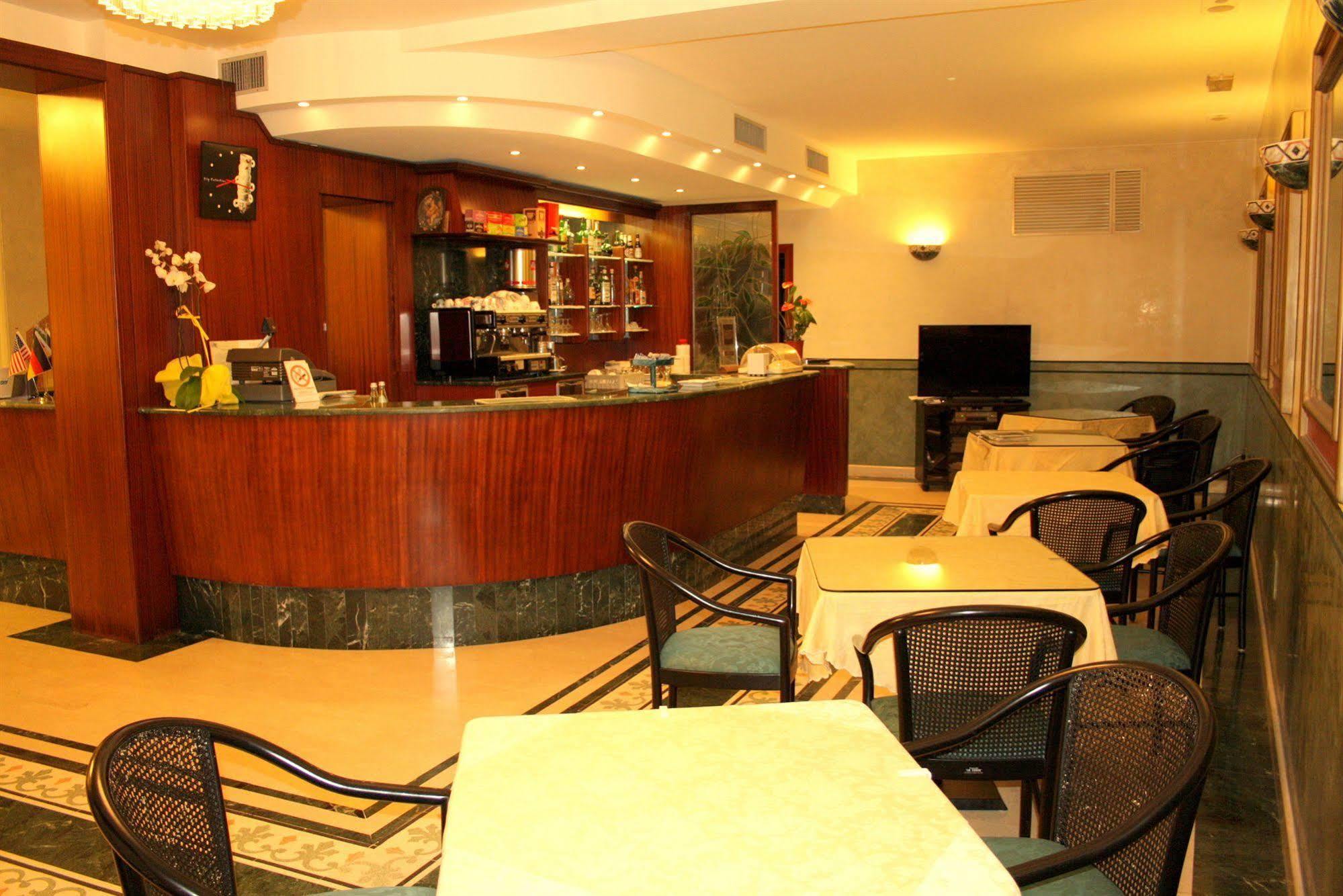 Hotel Gambara Kültér fotó