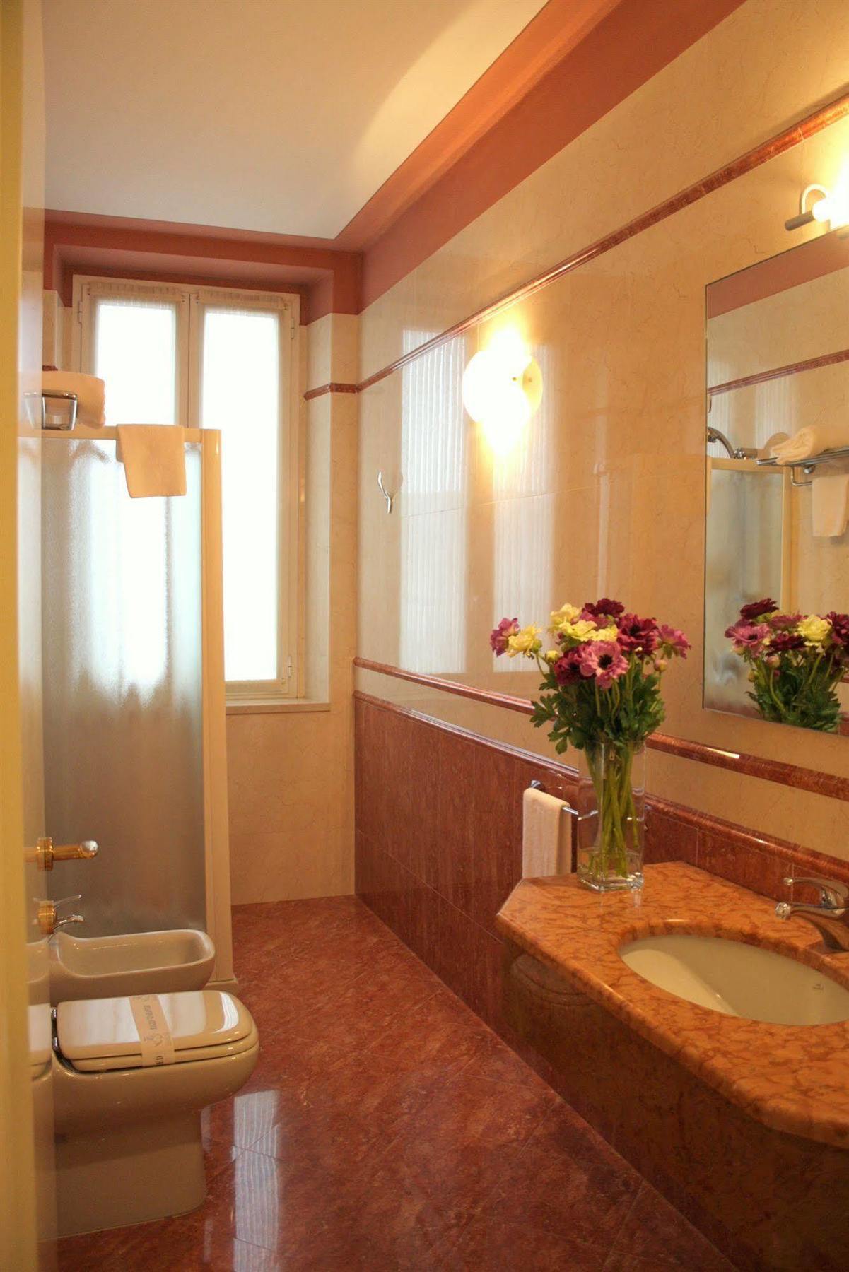 Hotel Gambara Kültér fotó