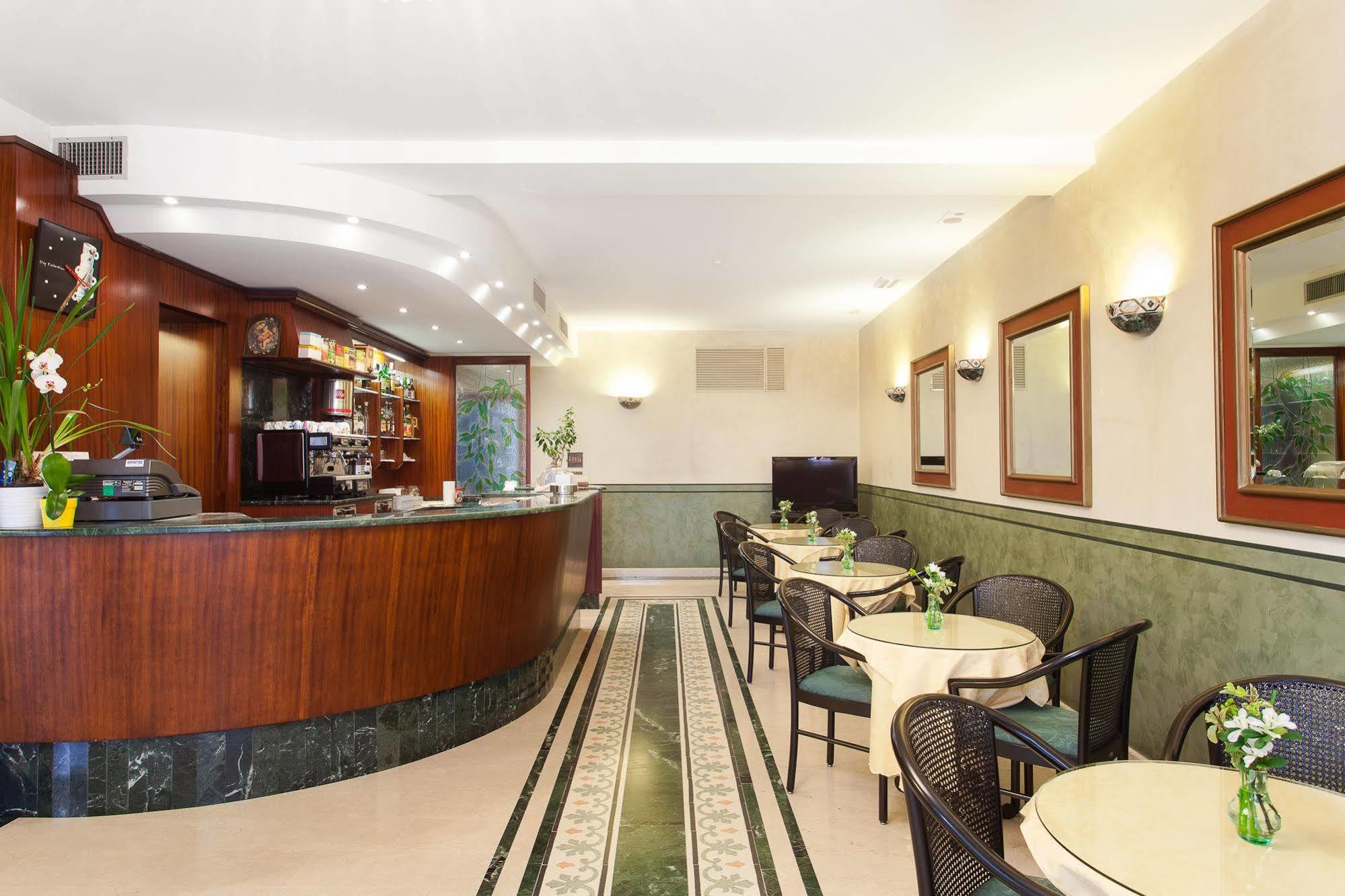 Hotel Gambara Kültér fotó